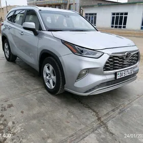 Toyota Highlander 2023