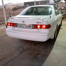 Toyota Camry 2001