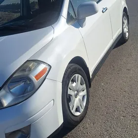 Nissan Versa 2010