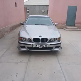 BMW E39 2000