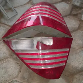 MERCEDES BENS FARA yyl2002