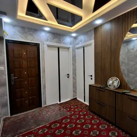  Satlyk dizaýnerski jaý