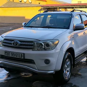 hilux duga fortunee