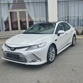 Toyota Camry 2023