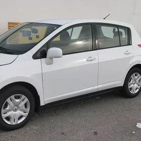 Nissan Versa 2010