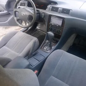 Toyota Camry 2001