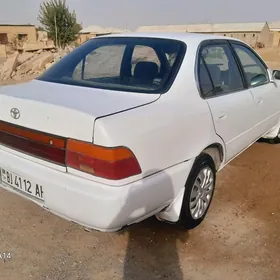 Toyota Corolla 1992
