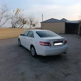 Toyota Camry 2010