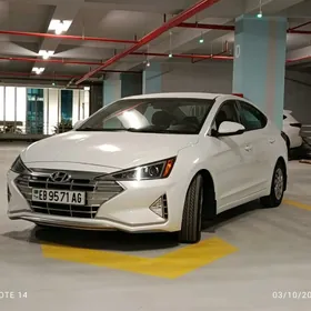 Hyundai Elantra 2020