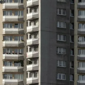 kwartirada bir komnat