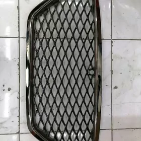 Genesis G80 2018 on oblisowka