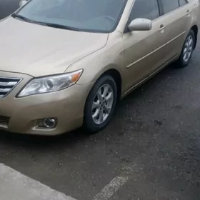 Toyota Camry 2011