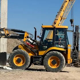 JCB 4CX ECO 2013