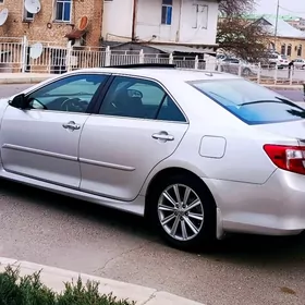 Toyota Camry 2012