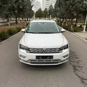 Volkswagen Tiguan 2021