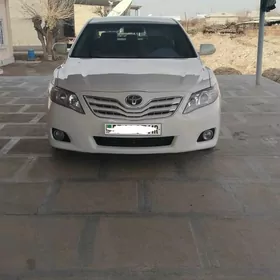 Toyota Camry 2010