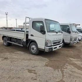 Mitsubishi Canter 2025