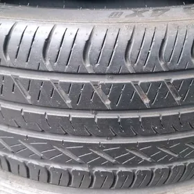 235-45-18 kumho