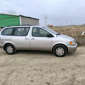 Toyota Sienna 2002