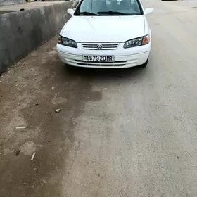 Toyota Camry 1998