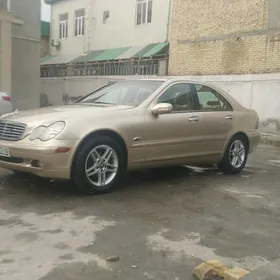 Mercedes-Benz C320 2001