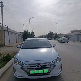 Hyundai Elantra 2020