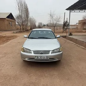 Toyota Camry 2000