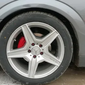 Mers 245 45 17R diska