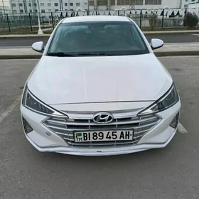 Hyundai Elantra 2019