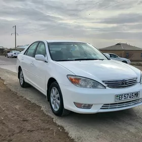 Toyota Camry 2003