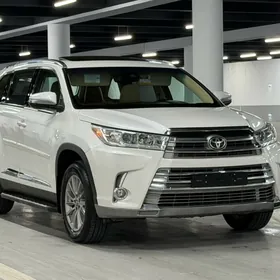 Toyota Highlander 2018