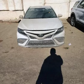 Toyota Camry 2022