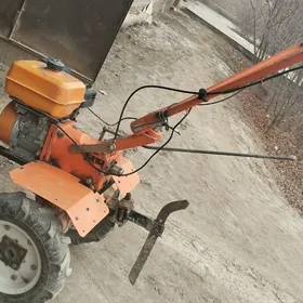 Yer suryan traktor kultiwator