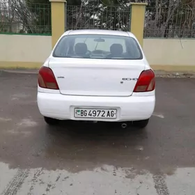 Toyota Echo 2001