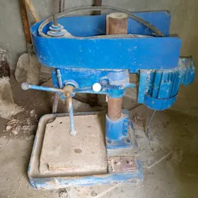 Сверлильный  станок