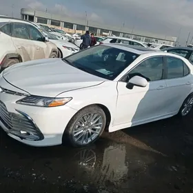 Toyota Camry 2023