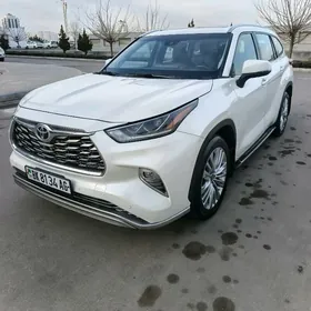 Toyota Highlander 2020