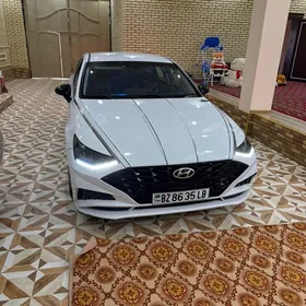 Hyundai Sonata Hybrid 2021