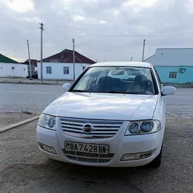 Nissan Sunny 2011