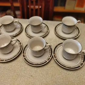 Чашки, стаканы, поильники.