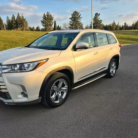 Toyota Highlander 2016