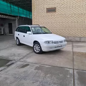 Opel Astra 1992