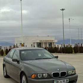 BMW E39 2003