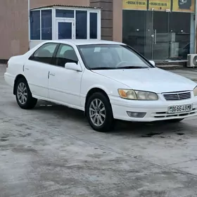 Toyota Camry 1999