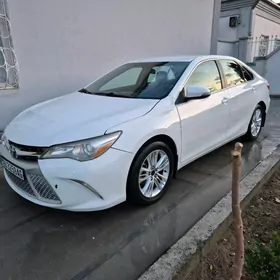 Toyota Camry 2017