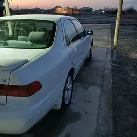 Toyota Camry 2000