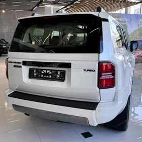 Toyota Land Cruiser Prado 2025