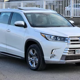 Toyota Highlander 2019