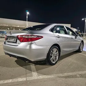 Toyota Camry 2017
