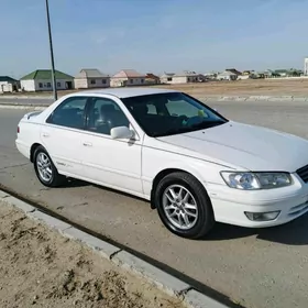 Toyota Camry 2000